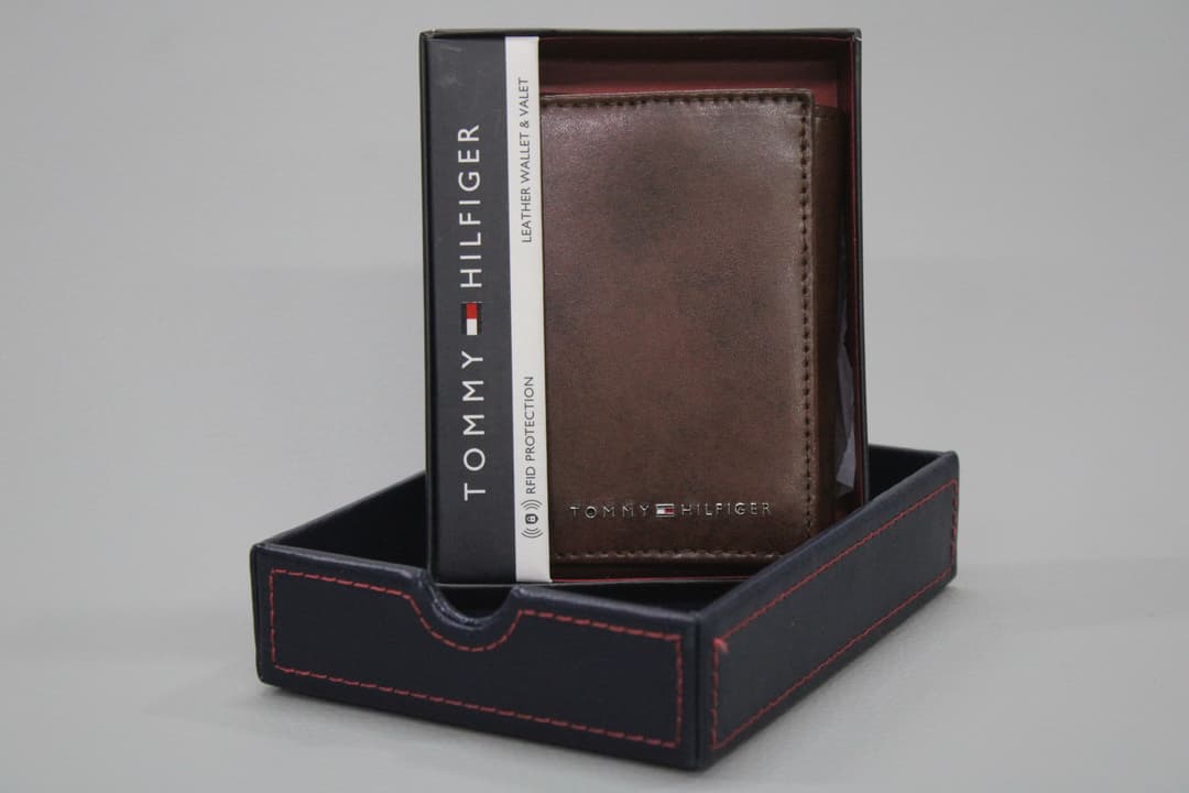 Billetera Tommy Hilfiger