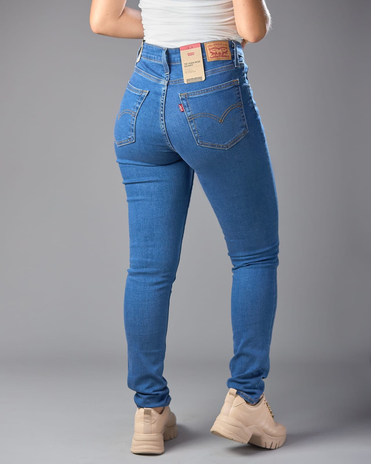 JEANS LEVIS DE MUJER 721 HIGH - RISE SKINNY