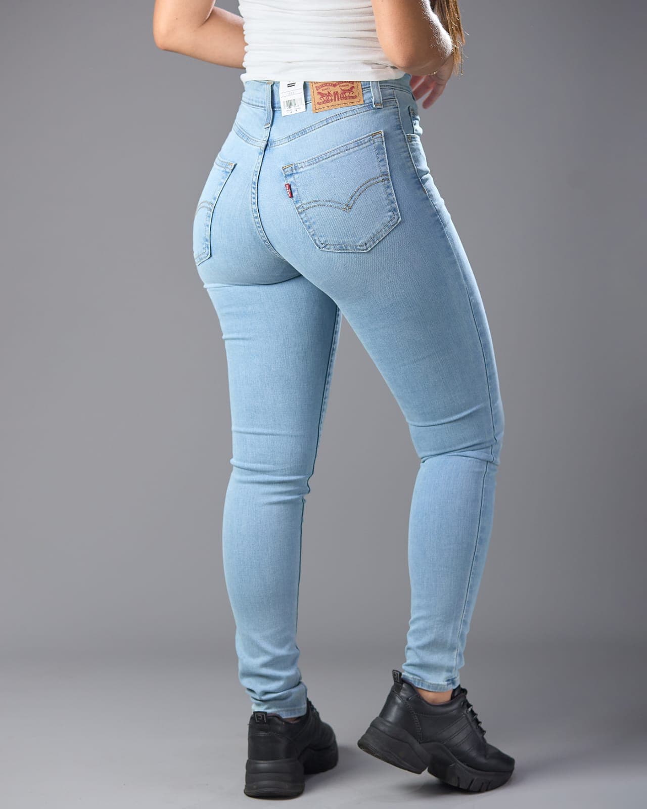 JEANS LEVIS DE MUJER 721 HIGH - RISE SKINNY
