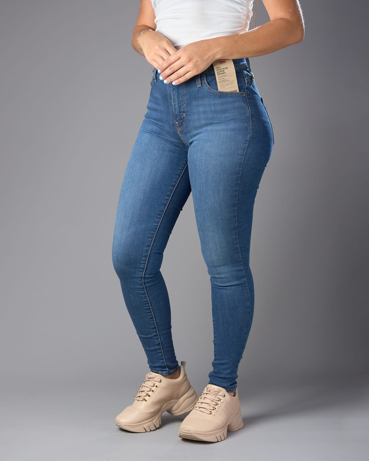 JEANS LEVIS DE MUJER 720 HIGH - RISE SUPER SKINNY - Imagen 2